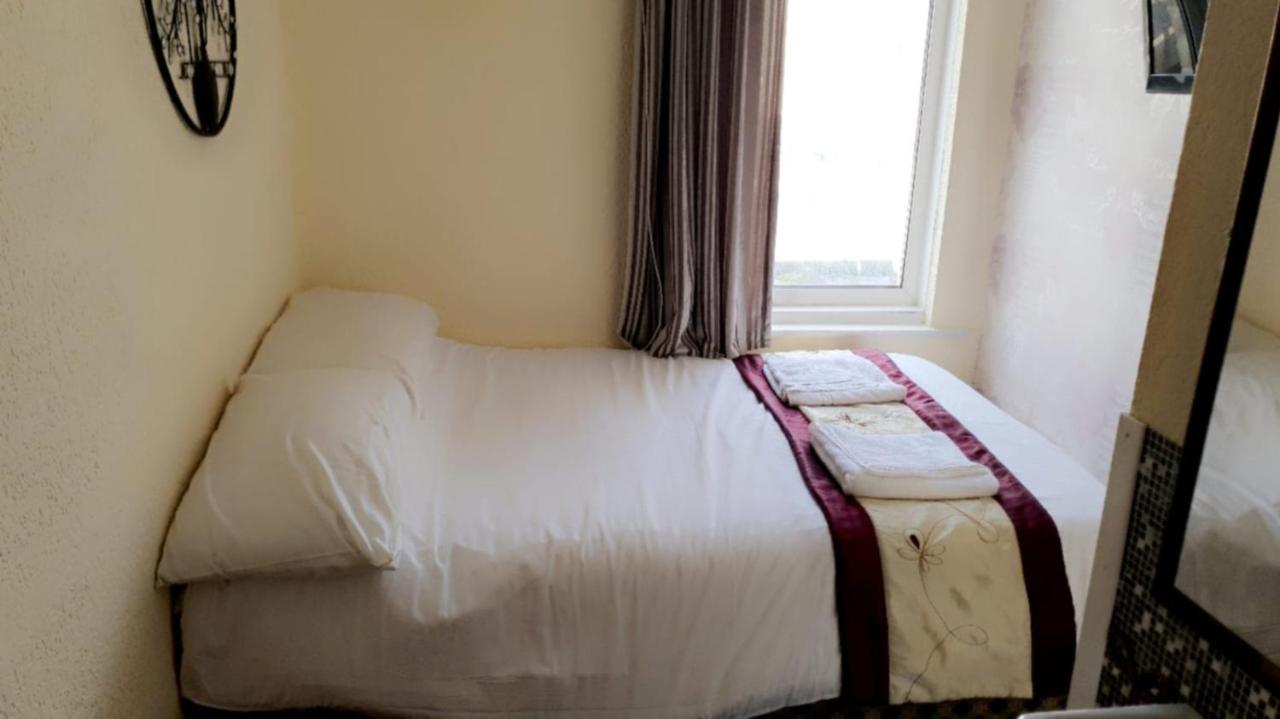 The Clarendon Hotel Blackpool Exteriör bild